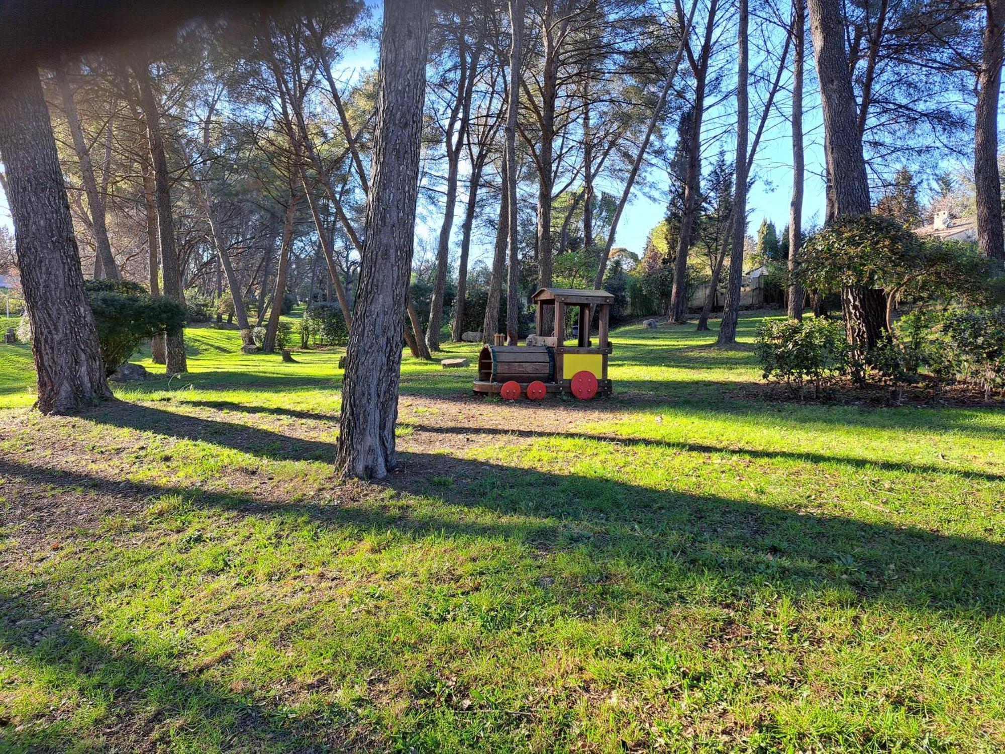 Maisonnette Au Milieu Des Pins Mougins Exterior photo